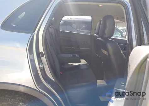 2018 Mitsubishi Outlander Sport 2.4 Se z USA, uszkodzony, nr VIN JA4AP3AW1JZ008426